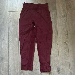 lululemon athletica Burgundy Ankle Crop Pants